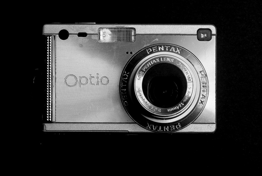 Pentax Optio S5i compact camera